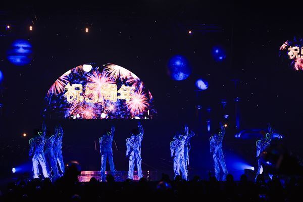 BUDDiiS 5年分の愛をバディへ  そして新たな約束も――『BUDDiiS vol.10 - COSMiiC -』横浜アリーナ公演ライブレポート