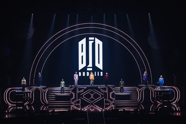 BUDDiiS 5年分の愛をバディへ  そして新たな約束も――『BUDDiiS vol.10 - COSMiiC -』横浜アリーナ公演ライブレポート