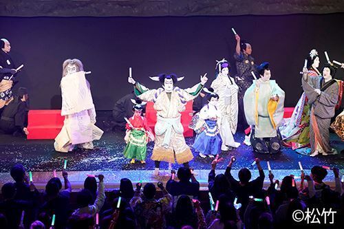十周年を迎える“超歌舞伎”をはじめ、年の瀬を華やかに飾るラインナップ。歌舞伎座「十二月大歌舞伎」開幕　
