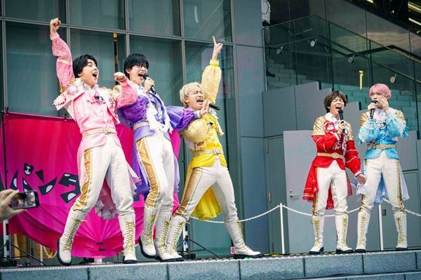 【パンダドラゴン インタビュー＆レポート】新曲「マジ☆まじない」が念願の1位を獲得！歓喜のニュースが続出したリリースイベント最終日・新宿歌舞伎町タワーに潜入取材