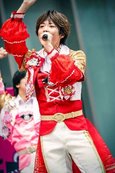 【パンダドラゴン インタビュー＆レポート】新曲「マジ☆まじない」が念願の1位を獲得！歓喜のニュースが続出したリリースイベント最終日・新宿歌舞伎町タワーに潜入取材