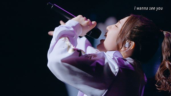 阿部真央、8月リリース『阿部真央らいぶ2025 -15th Anniversary- @東京ガーデンシアター』のダイジェスト映像を公開