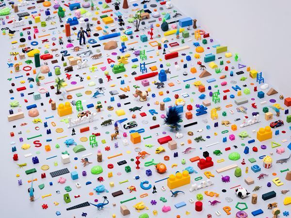 【展示レポート】『ライアン・ガンダー：ユー・コンプリート・ミー』　ポーラ美術館の内外に点在する“鑑賞者が完成させる作品”