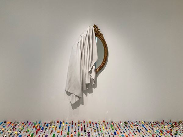 【展示レポート】『ライアン・ガンダー：ユー・コンプリート・ミー』　ポーラ美術館の内外に点在する“鑑賞者が完成させる作品”