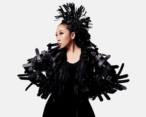 MISIA、ニュー・アルバム『LOVE NEVER DIES』本日発売　「LOVE NEVER DIES」のMVにお笑い芸人として世界で活躍する渡辺直美が出演