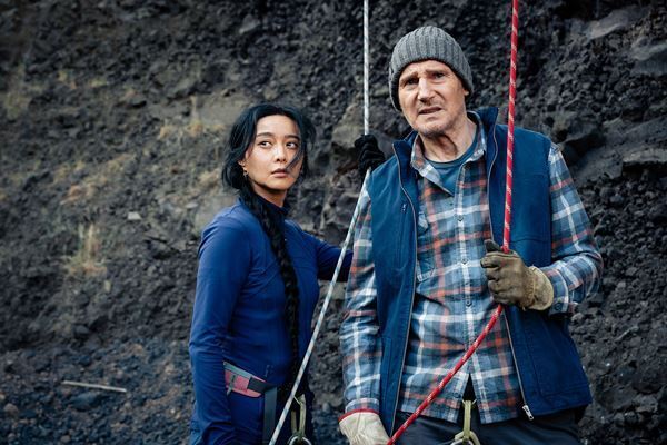 リーアム・ニーソンが再び山岳を爆走『アイス・ロード：リベンジ』Prime Videoで9月3日より独占配信