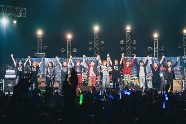 SOPHIA、SIAM SHADEメンバーで結成されたユニット「SIAM SOPHIA」とガレッジセールによる一夜限りのスペシャルライブに全国から集まったファン8,000人が熱狂！【オフィシャルレポート】