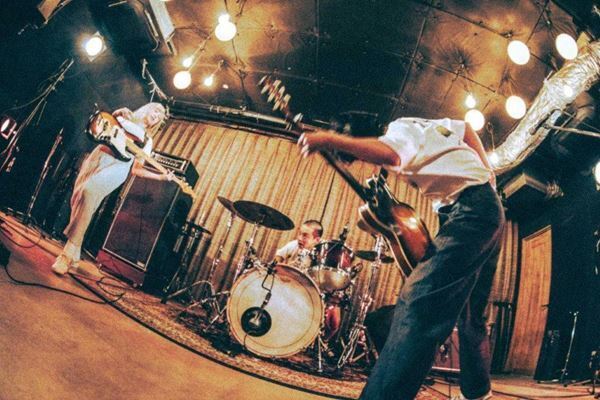 カラコルムの山々、omeme tenten、daisansei、すなおが競演『FUTURE RESERVE vol.5』ライブレポート