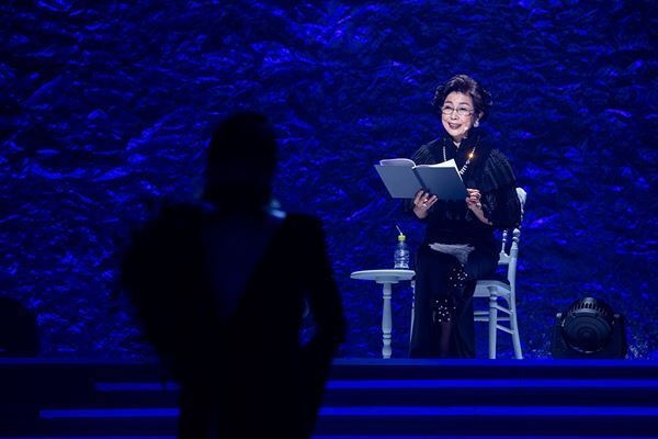 柚希礼音がシャンソンの世界に挑んだ一夜限りのリサイタル『REON et Chansons』オフィシャルレポート