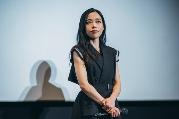 サカナクションが約2年振りに開催したアリーナツアー劇場版 『SAKANAQUARIUM 2024 “turn”』にメンバー登壇！公開初⽇舞台挨拶 【オフィシャルレポート】