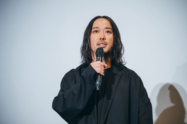 サカナクションが約2年振りに開催したアリーナツアー劇場版 『SAKANAQUARIUM 2024 “turn”』にメンバー登壇！公開初⽇舞台挨拶 【オフィシャルレポート】