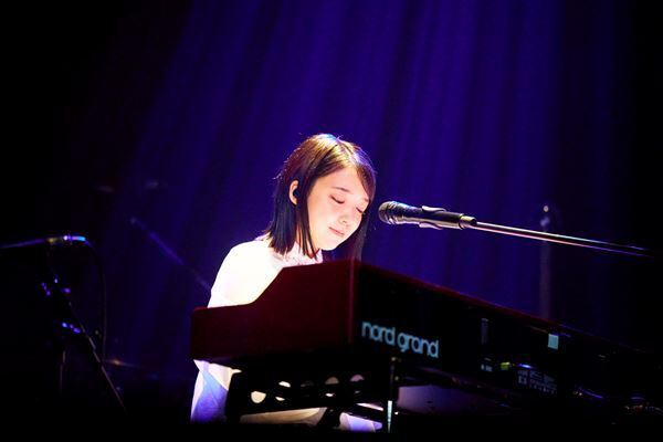 上白石萌音、 新たなチャレンジで走り抜けた全国ツアー『yattokosa” Tour 2024-25「kibi」』完走！　いきものがかりがゲストで登場した東京公演をレポート【オフィシャルレポート】