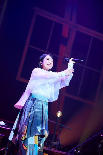 上白石萌音、 新たなチャレンジで走り抜けた全国ツアー『yattokosa” Tour 2024-25「kibi」』完走！　いきものがかりがゲストで登場した東京公演をレポート【オフィシャルレポート】