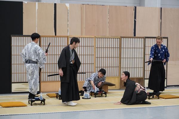 丸山隆平、本格時代劇『浪人街』は「新しい挑戦」　公演数の多さには驚きの表情も