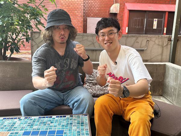 【新番組スタート】「ロックちゃん」作者・芦沢ムネトがお届けする散歩トーク番組！ゲストの意外な素顔に迫る『芦沢ムネトのちょっと外でて話しません？』