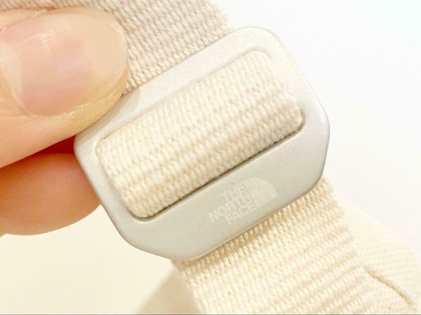 ノースフェイスの“めちゃ軽バッグ”が最高だった！　コンパクトに折りたためて持ち運びにも便利♪