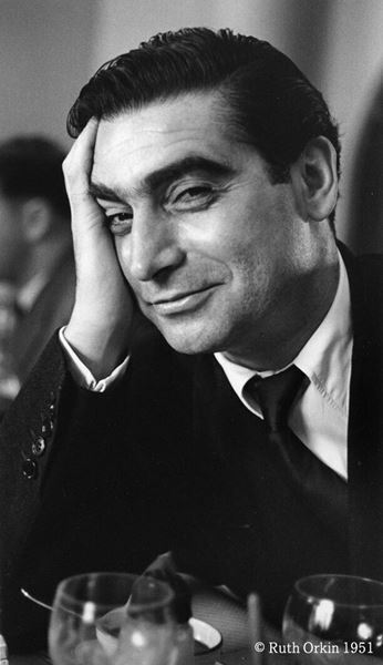 『ロバート・キャパ　戦争』東京都写真美術館で　戦後80年、改めてキャパの写真証言を見直す