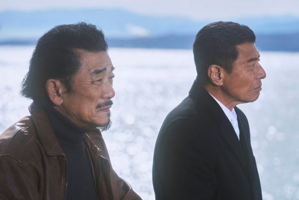 映画『港のひかり』舘ひろしが手本とした“レジェンド”とは？ 新たな場面写真も公開