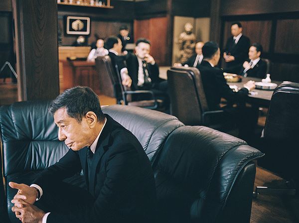 映画『港のひかり』舘ひろしが手本とした“レジェンド”とは？ 新たな場面写真も公開