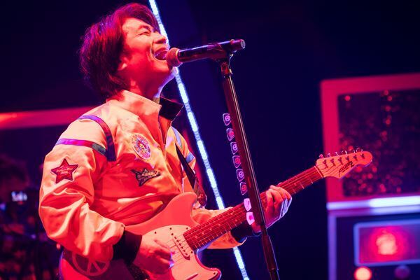 スターダスト☆レビュー『45周年ツアー 2025～27「星屑冒険王」』開幕！　療養中のVOH林が飛び入り参加した初日・相模女子大学グリーンホール【オフィシャルレポート】