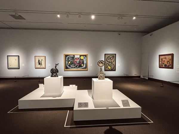 『ミロ展』展示レポート　各時代の代表作で70年にわたる画業を網羅した決定版的大回顧展