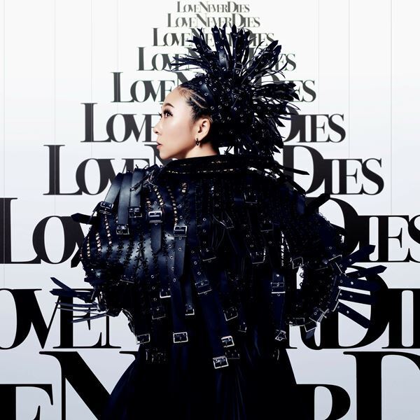 MISIA、5月発売の最新アルバム『LOVE NEVER DIES』ジャケット写真公開　noir kei ninomiyaの衣装をまとったビジュアルが話題に