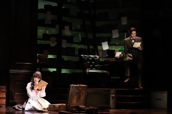 手紙が紡ぐ、静かで確かな愛の物語――ミュージカル『ダディ・ロング・レッグズ』上演中