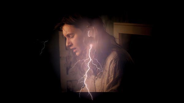 レオス・カラックス監督　カンヌで絶賛された新作『It’s Not Me イッツ・ノット・ミー』公開決定