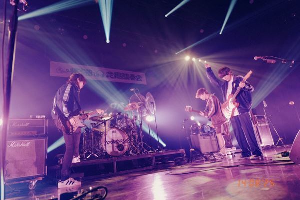 ハンブレッダーズ、初のコピーバンドオーディションを開催したゆるトークとコア楽曲が連発したファンクラブ会員限定ライブツアー『帰宅部定期演奏会vol.2』東京公演をレポート