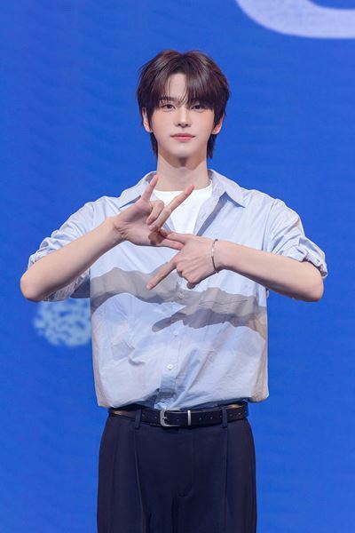 SEVENTEENの弟分6人組ボーイグループ・TWS、  Japan 1st Single「はじめまして」で待望の日本デビュー！　発売記念PREMIUM SHOWCASEオフィシャルレポート到着