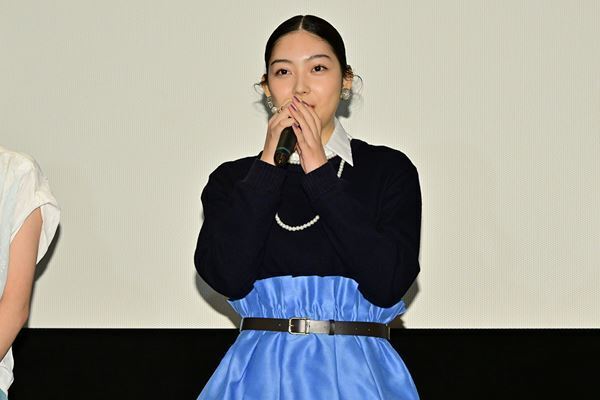 坂本悠花里監督が目指した「日本映画にない世界観」 長編デビュー作『白の花実』撮影裏話を語る