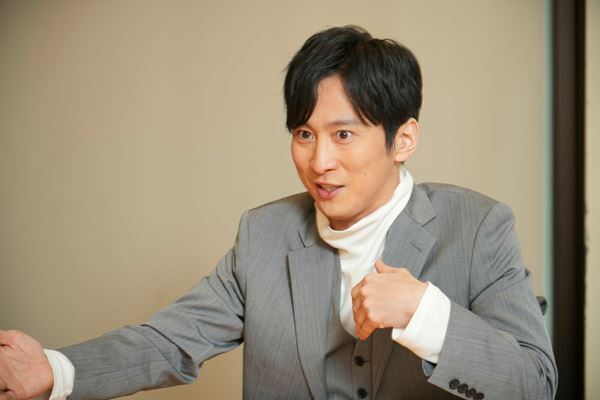 成河に聞く『ミッキー17』日本語吹替えの裏側　ポン・ジュノ作品は「バイブルのよう」