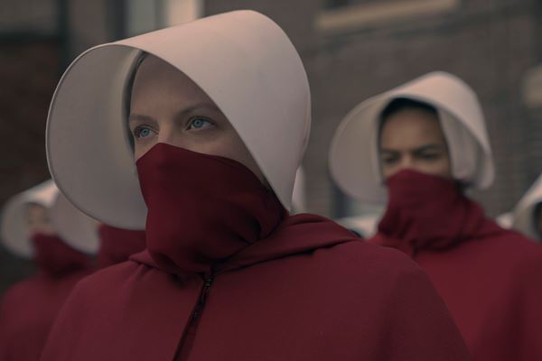 ドラマ『ハンドメイズ・テイル／侍女の物語』これまでのシーズンを振り返る特別映像公開