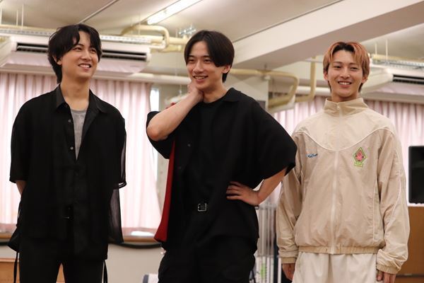 思春期の少年たちの心模様を3ペアそれぞれのアプローチで　ミュージカル『GIRLFRIEND』まもなく開幕