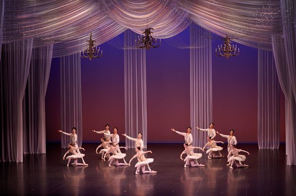 新国立劇場バレエ研修所 新体制下で『バレエ・コンサート 2025』を上演　ゲストは厚地康雄