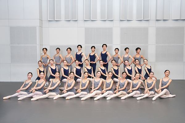 新国立劇場バレエ研修所 新体制下で『バレエ・コンサート 2025』を上演　ゲストは厚地康雄