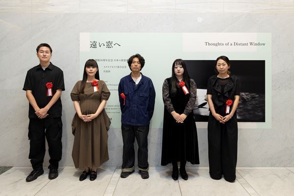 【展示レポート】『遠い窓へ　日本の新進作家 vol.22』5名のアーティストがつむぐ物語に思いを寄せる