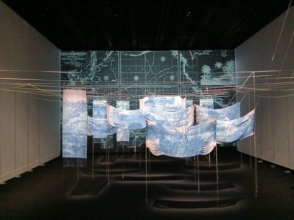 【展示レポート】『遠い窓へ　日本の新進作家 vol.22』5名のアーティストがつむぐ物語に思いを寄せる