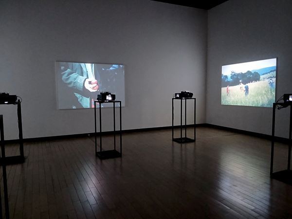 【展示レポート】『遠い窓へ　日本の新進作家 vol.22』5名のアーティストがつむぐ物語に思いを寄せる