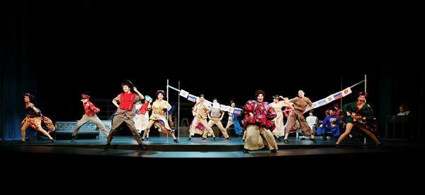 「届いたと感じた」──野田秀樹『正三角関係』ロンドン公演報告会で思い語る。今後の展望も