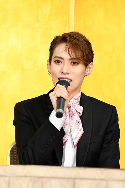 OSK新トップスターの翼和希、新橋演舞場でいよいよお披露目！「満開の桜をお届けできれば」と意気込み