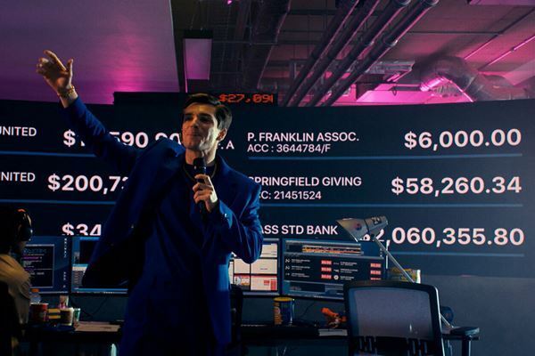 お正月はこれ！ 痛快！容赦なし！ ジェイソン・ステイサム『ビーキーパー』──【おとなの映画ガイド】