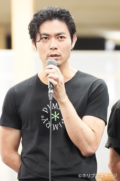 浦井健治×小池徹平W主演ミュージカル『ある男』稽古場レポート到着　主要キャストによる舞台挨拶の実施が決定