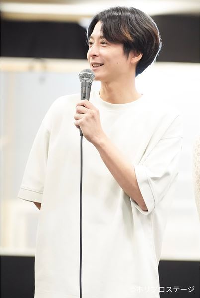 浦井健治×小池徹平W主演ミュージカル『ある男』稽古場レポート到着　主要キャストによる舞台挨拶の実施が決定