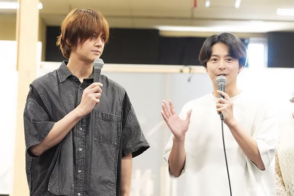 浦井健治×小池徹平W主演ミュージカル『ある男』稽古場レポート到着　主要キャストによる舞台挨拶の実施が決定