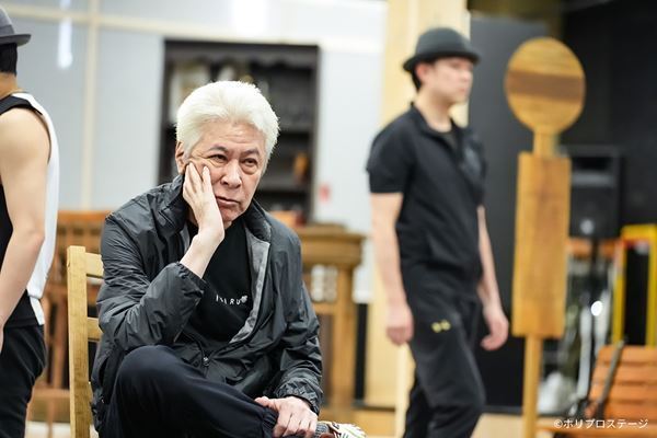 浦井健治×小池徹平W主演ミュージカル『ある男』稽古場レポート到着　主要キャストによる舞台挨拶の実施が決定