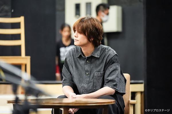浦井健治×小池徹平W主演ミュージカル『ある男』稽古場レポート到着　主要キャストによる舞台挨拶の実施が決定