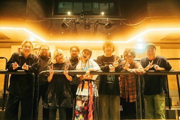 水曜日のカンパネラ・詩羽と崎山蒼志が一夜限りのセッションライブ開催　『〜映画「パリピ孔明 THE MOVIE」公開記念〜"again and again"リリース記念パーティー"』【オフィシャルレポート】