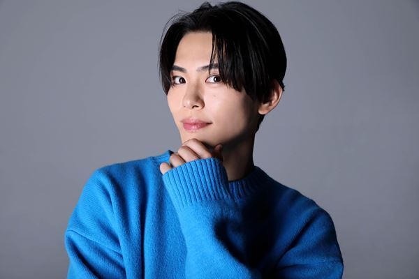 IMP.の影山拓也がさらなる成長を見せる、初単独主演舞台『星列車で行こう』の再演。