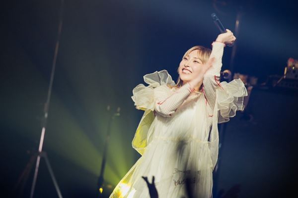 家入レオ、30歳の誕生日当日のツアーファイナル公演！！　3月に日比谷野外大音楽堂でのワンマンライブも決定【オフィシャルレポート】